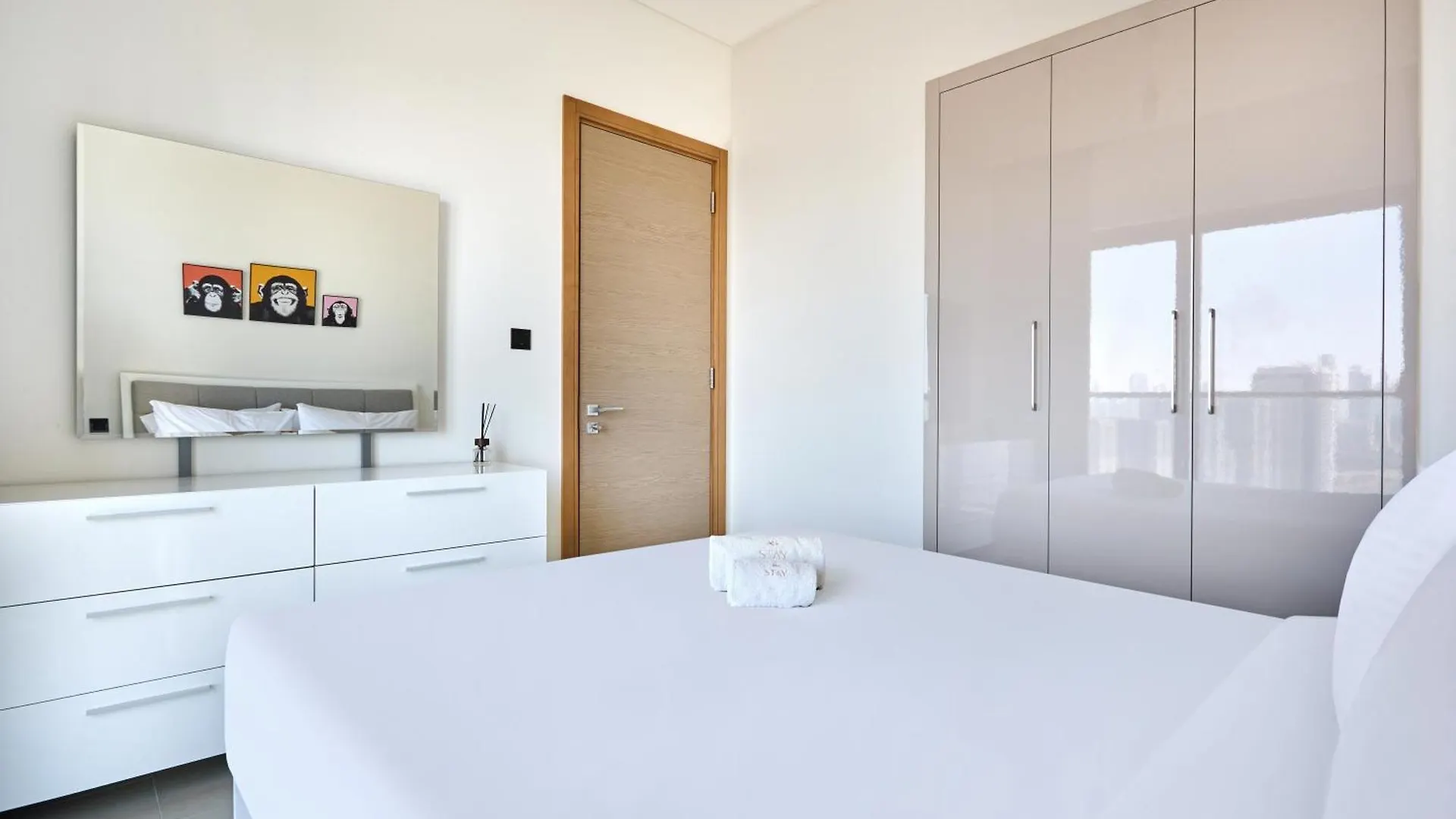 Stay By Latinem Luxury 1Br Holiday Home W 3516 Near Burj Khalifa Dubai United Arab Emirates